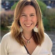 Psicopedagoga y Profesora de lengua y literatura Catalana para Primaria y Secundaria, imparte clases online. Con experiencia práctica de 10 años